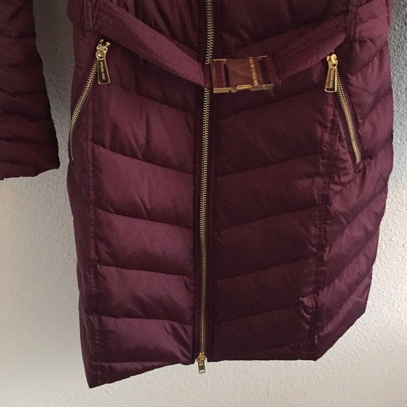 Gorgeous Hooded MICHAEL Michael Kors Puffer - Picture 4 of 8